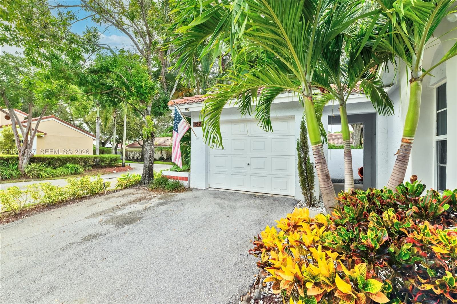 1361 Seagrape Cir, Weston, FL 33326 photo 4