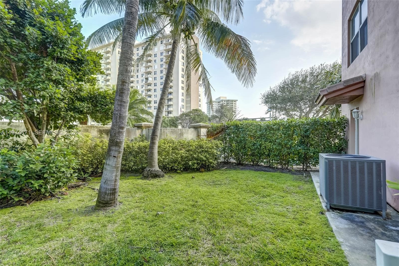 2039 Oceanwalk Ter # 401, Lauderdale By The Sea, FL 33062 photo 3