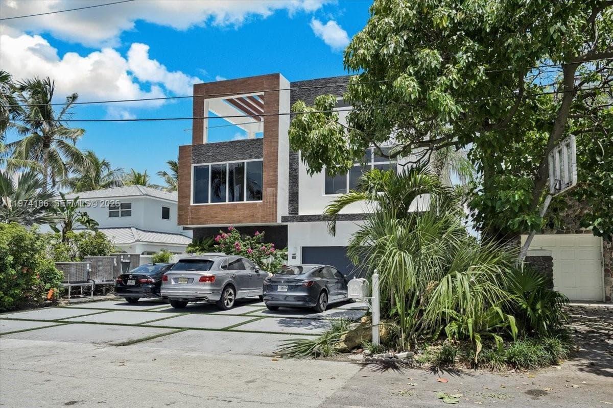 3036 N Atlantic Blvd, Fort Lauderdale, FL 33308 photo 4
