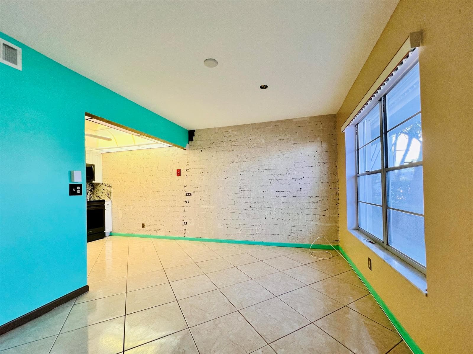 110 Wellington B, West Palm Beach, FL 33417 photo 3