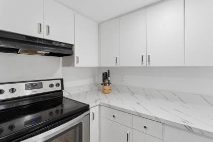 8027 Lagos De Campo Boulevard # A4, Tamarac, FL 33321 photo 4
