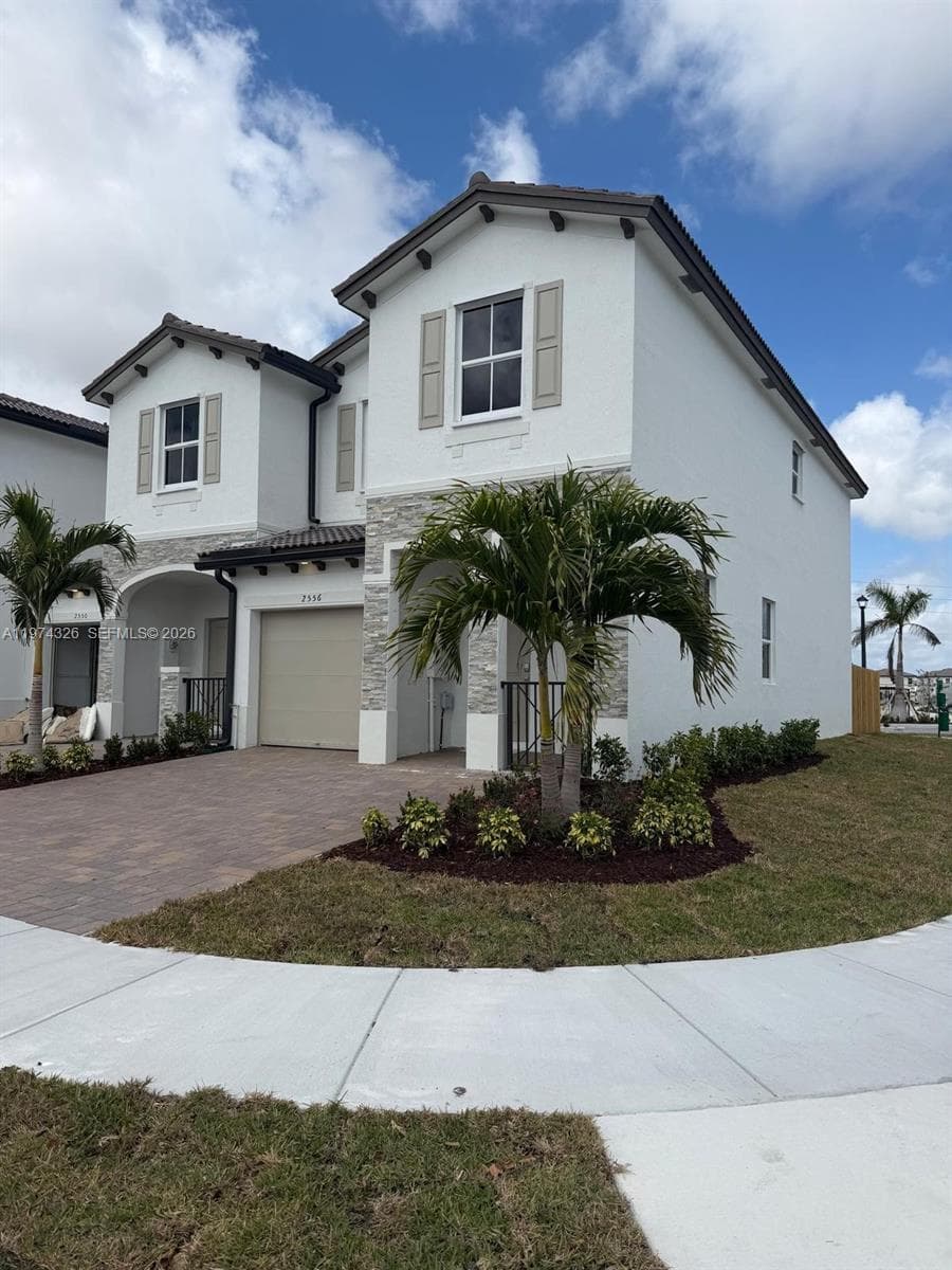 2574 SE 25 RD # 2574, Homestead, FL 33035