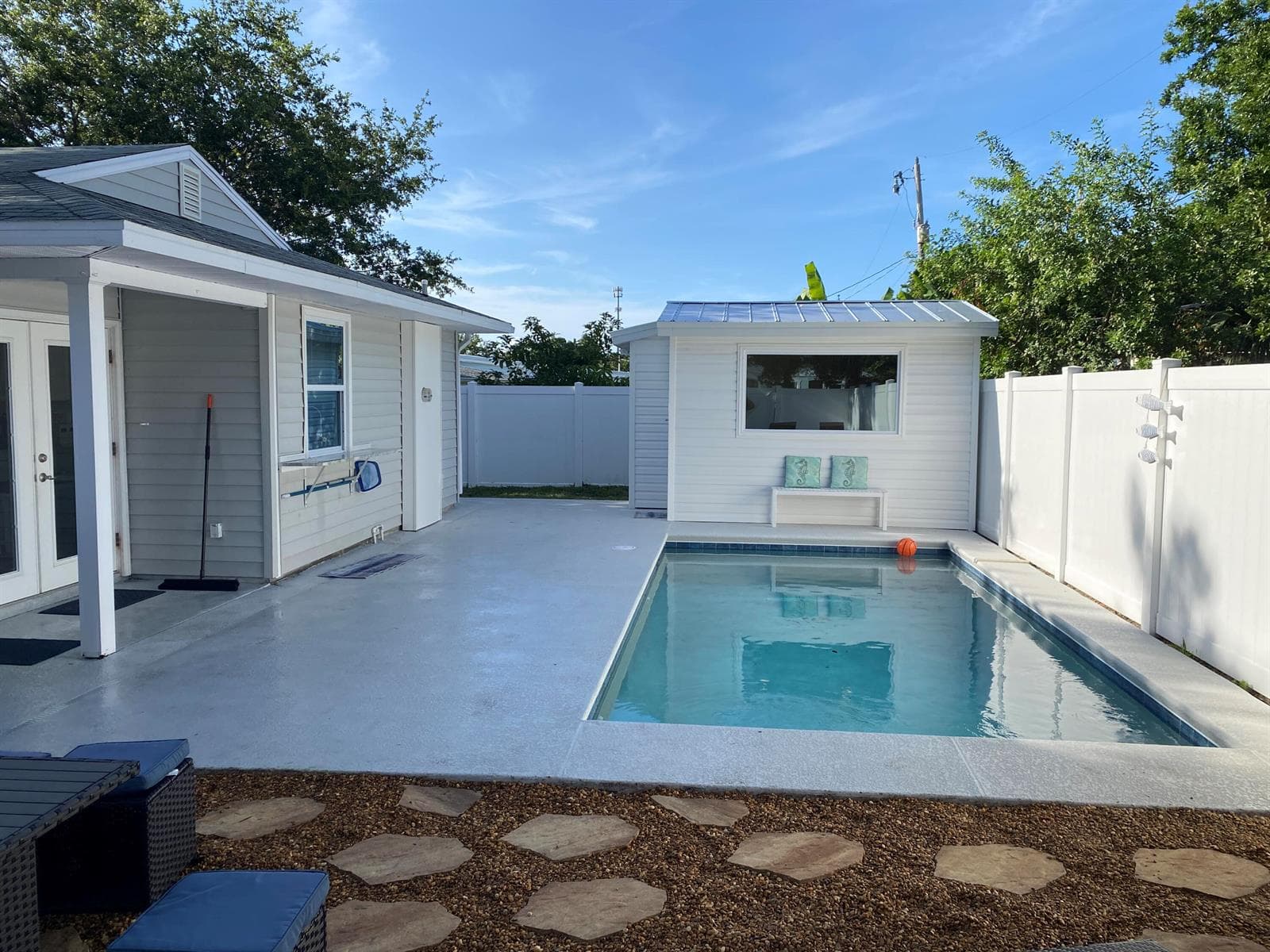 1510 3rd Court, Vero Beach, FL 32960 photo 2