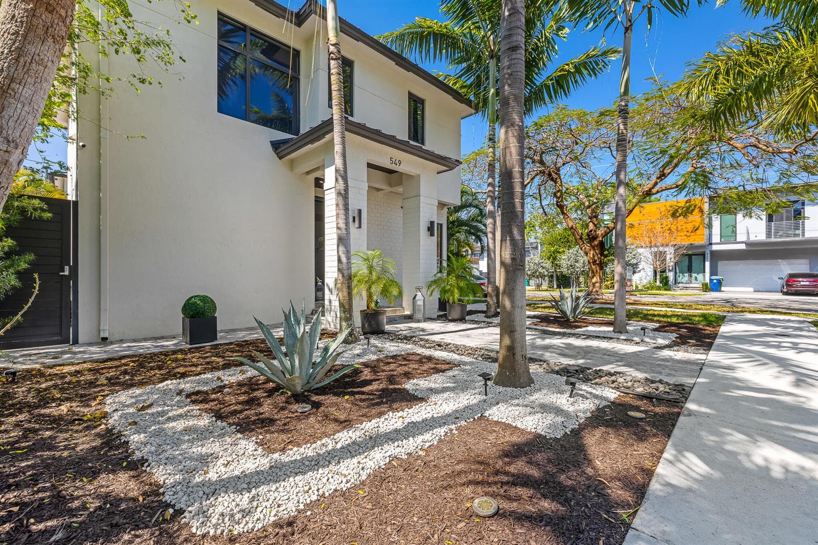 549 NE 10th Avenue, Fort Lauderdale, FL 33301 photo 3