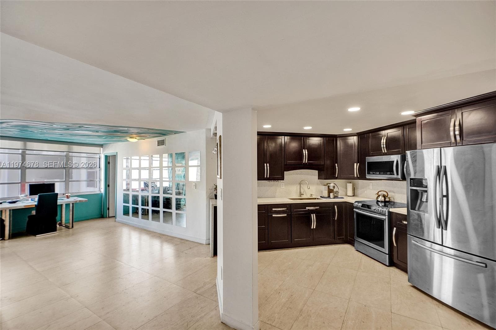 2750 NE 183rd St # 406, Aventura, FL 33160 photo 3