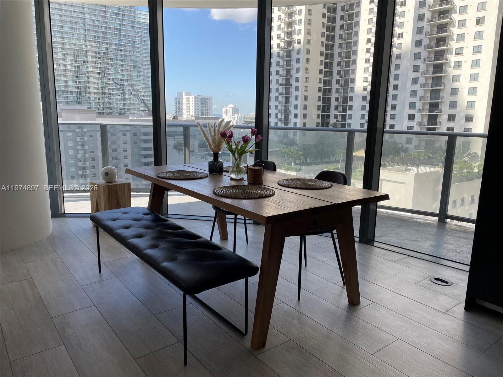 45 SW 9th St # 1206, Miami, FL 33130 photo 4