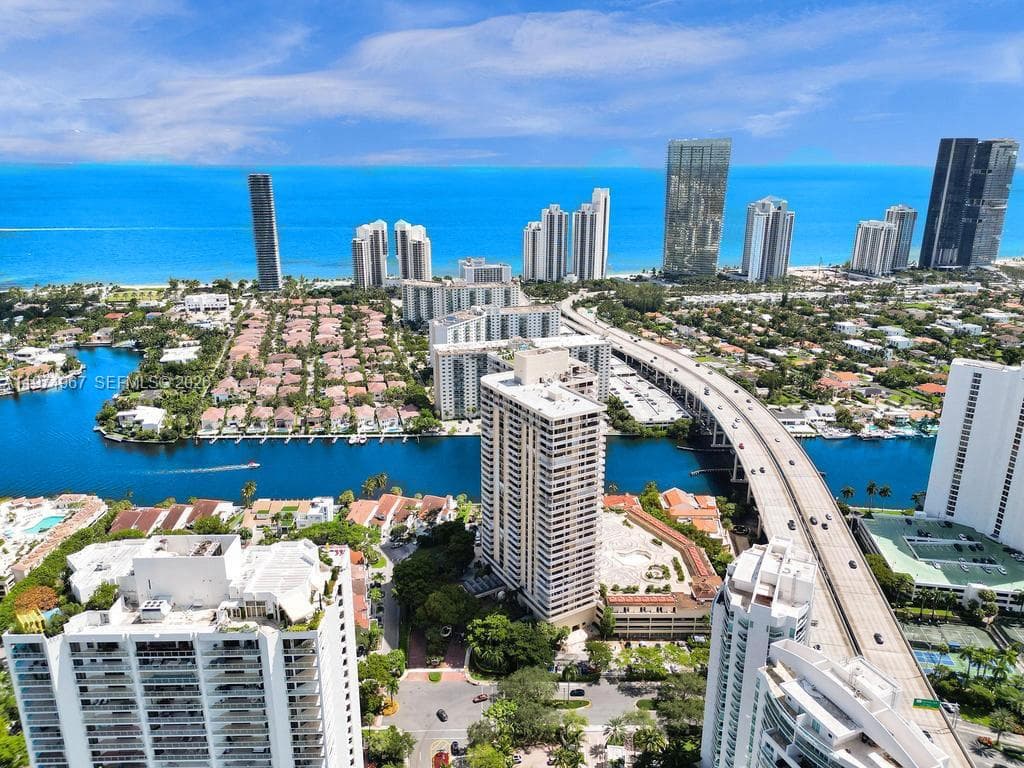 19355 Turnberry Way # 17C, Aventura, FL 33180 photo 5