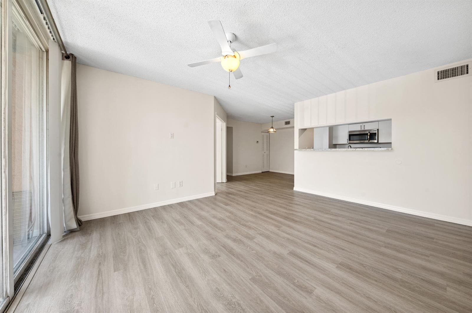 117 Yacht Club Way # 205, Hypoluxo, FL 33462 photo 3