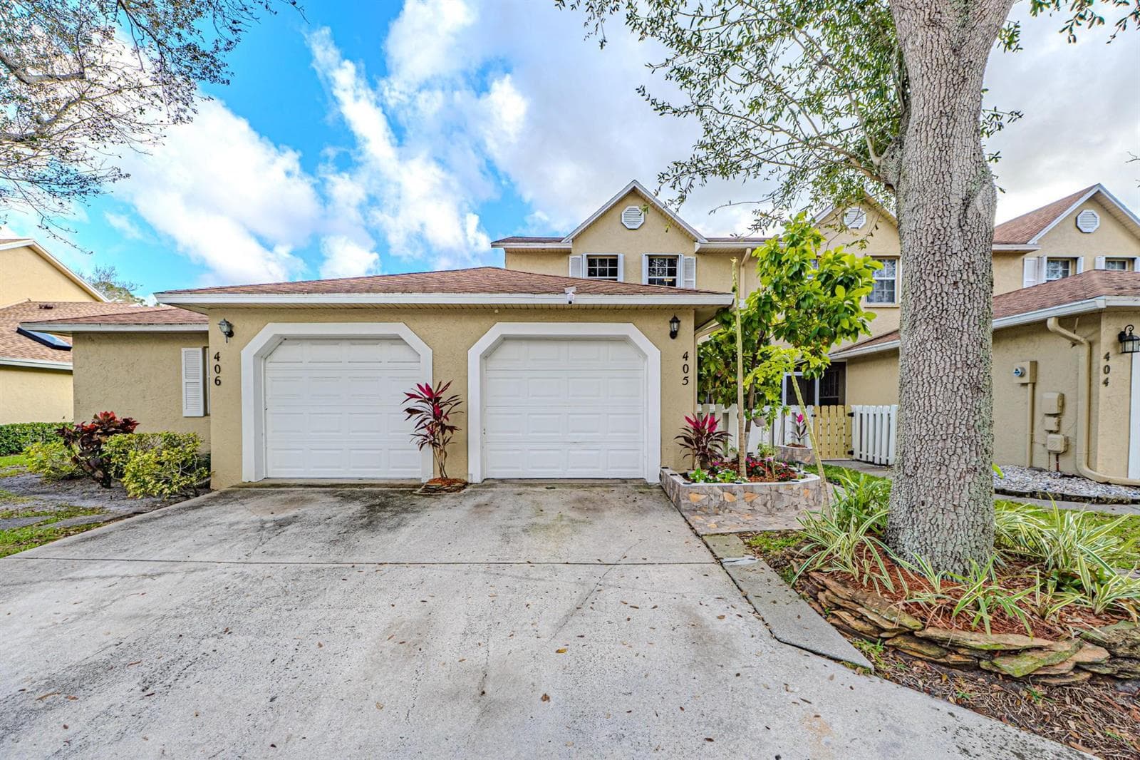 405 Maplewood Drive # 405, FL 33415 photo 3