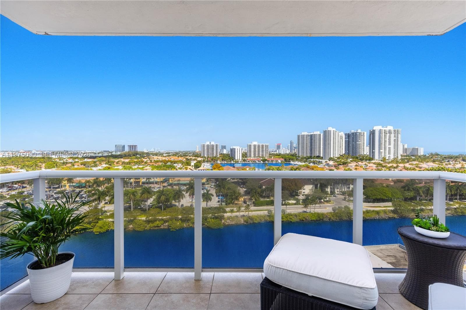 3625 N Country Club Dr # 1401, Aventura, FL 33180 photo 2