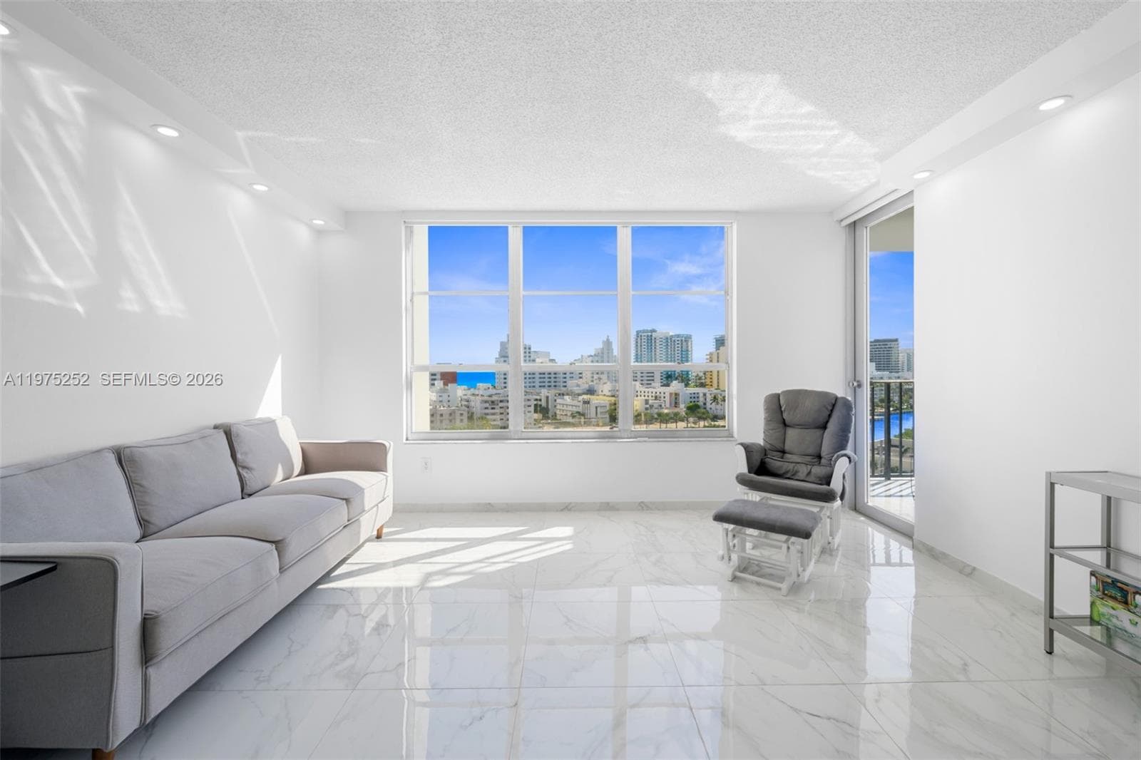 4101 Pine Tree Dr # 919, Miami Beach, FL 33140 photo 2