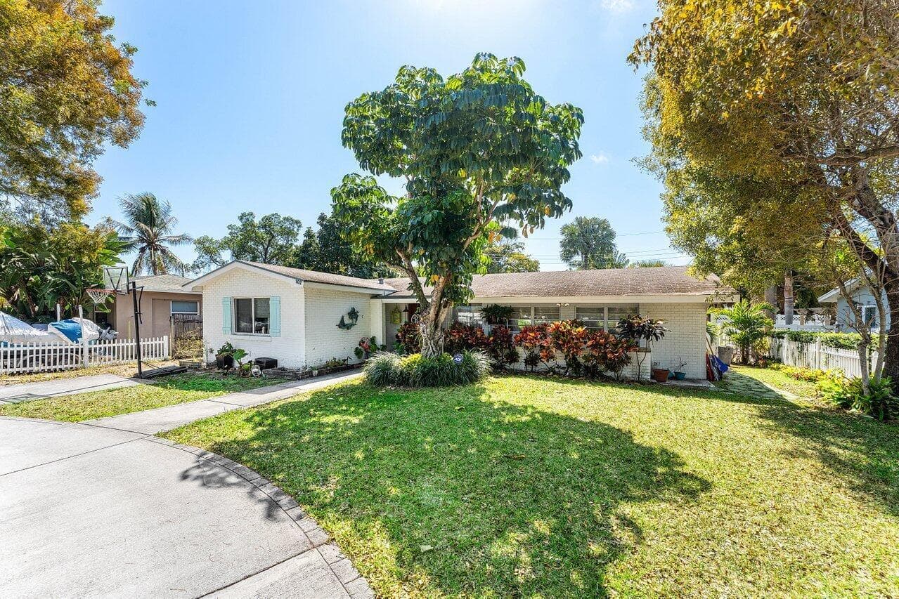 102 NE 22nd Street, Delray Beach, FL 33444 photo 2