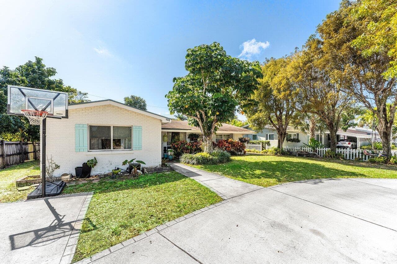 102 NE 22nd Street, Delray Beach, FL 33444 photo 3