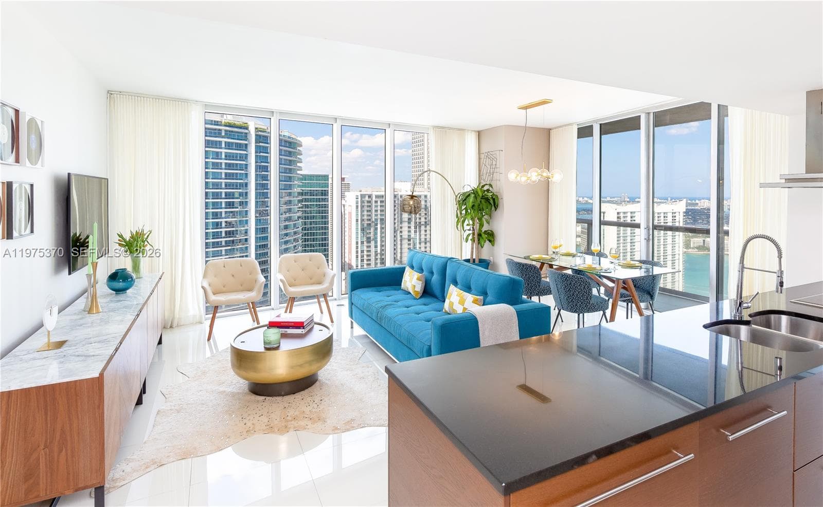 485 Brickell Ave # 4702, Miami, FL 33131 photo 2