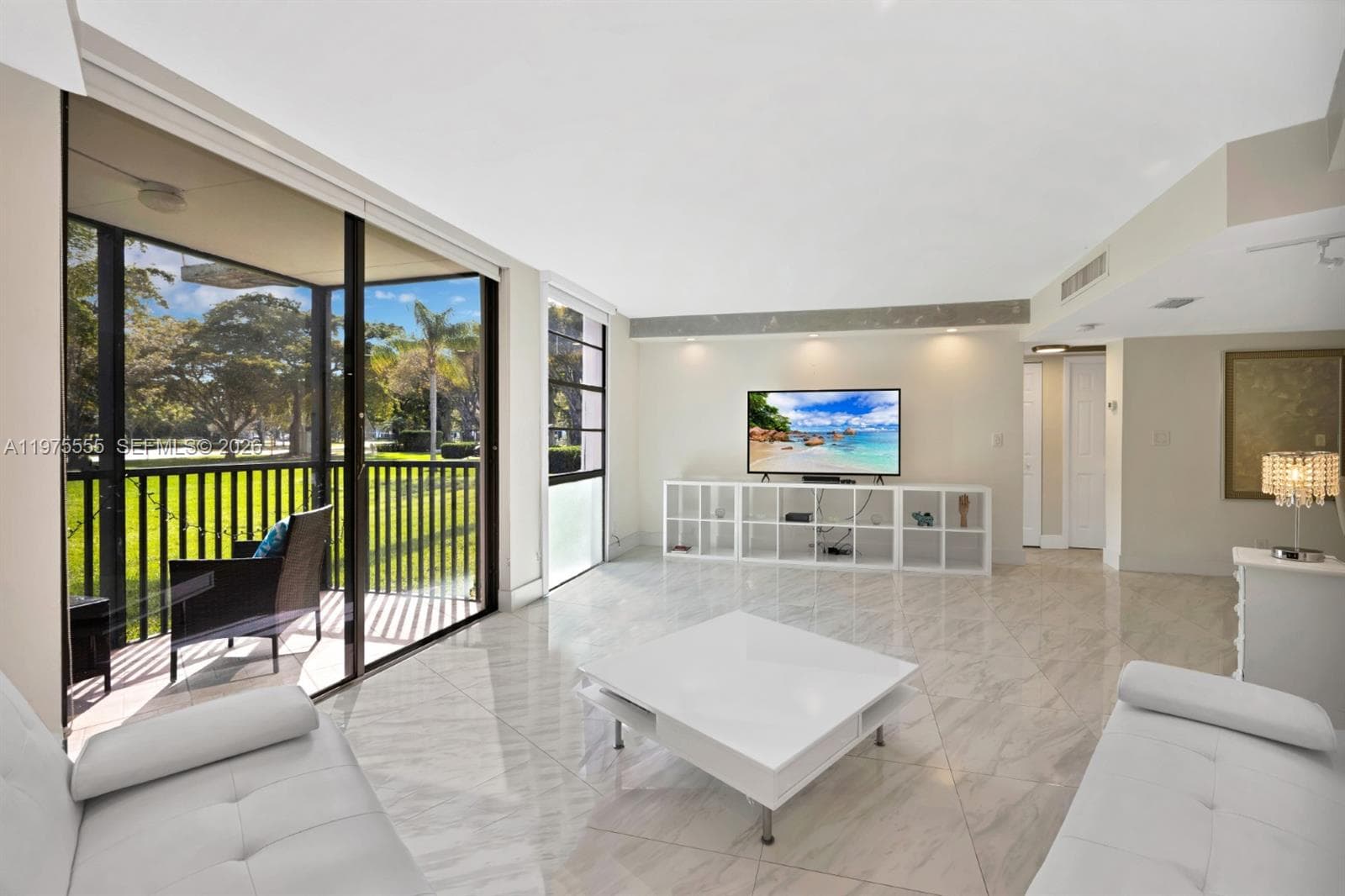 3101 N Country Club Dr # 105, Aventura, FL 33180 photo 3