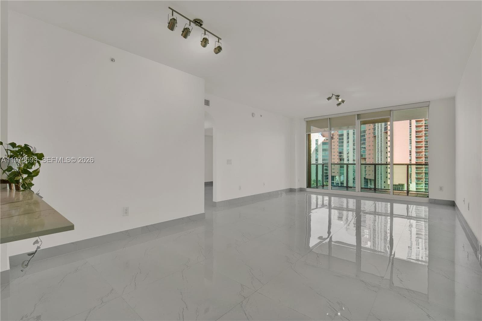 3340 NE 190th St # 1108, Aventura, FL 33180 photo 4