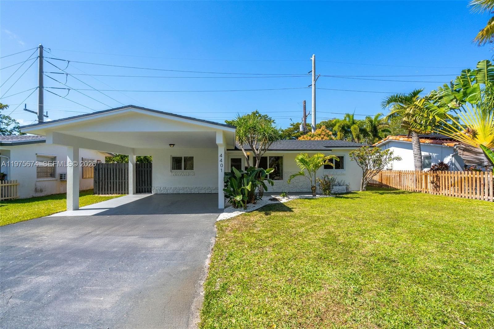 4401 NE 13th Ave, Oakland Park, FL 33334 photo 2