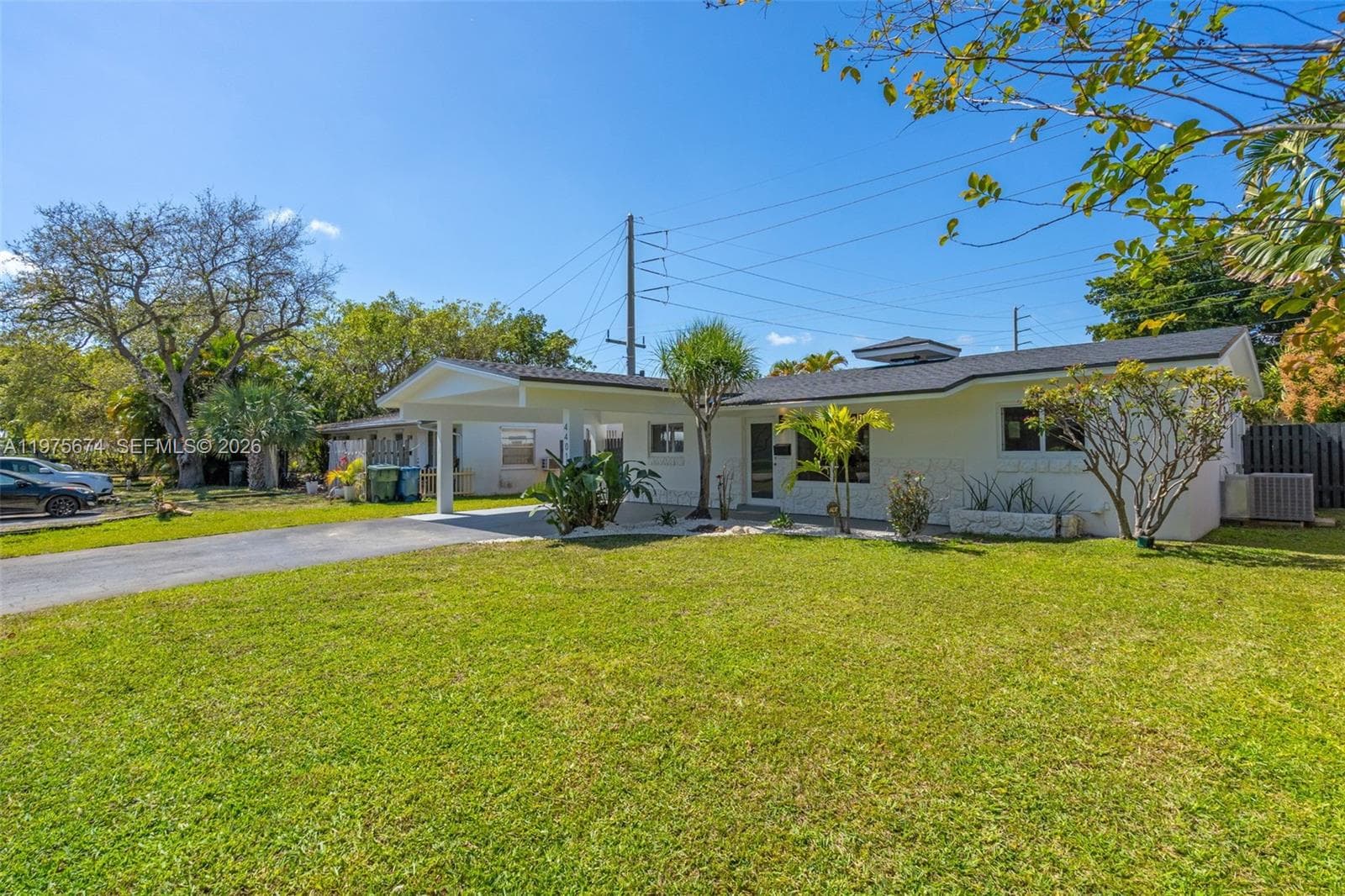 4401 NE 13th Ave, Oakland Park, FL 33334 photo 3