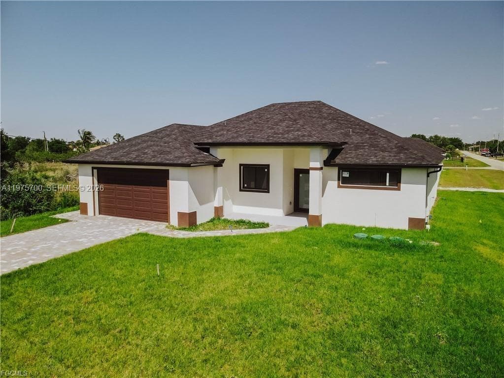 4705 diane ave, Lehigh Acres, FL 33976