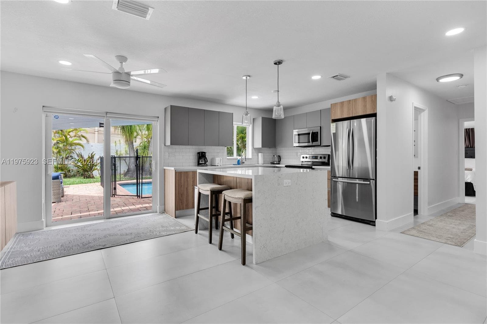 617 NW 30th Ct, Wilton Manors, FL 33311 photo 5