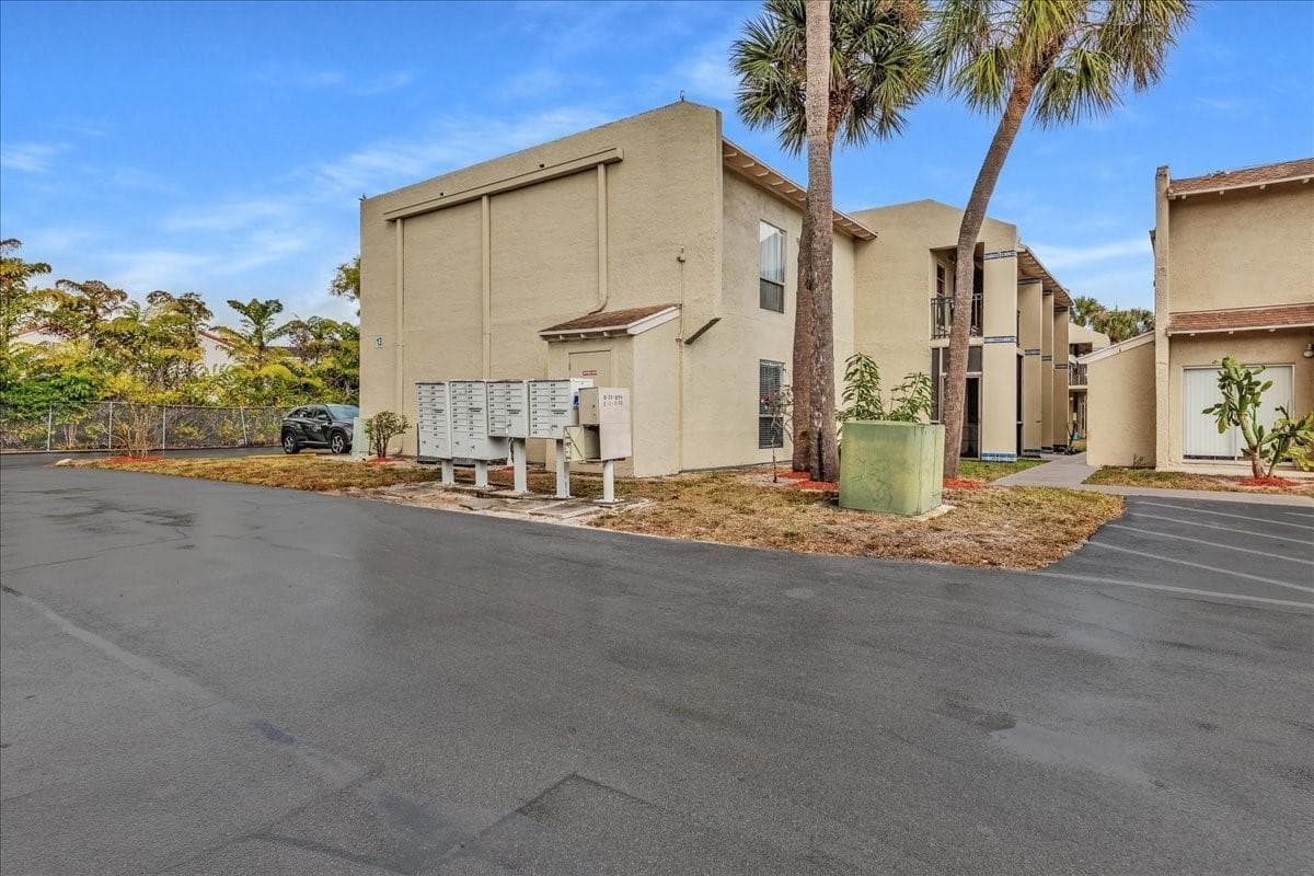 1500 N Congress Avenue # C31, West Palm Beach, FL 33401 photo 2