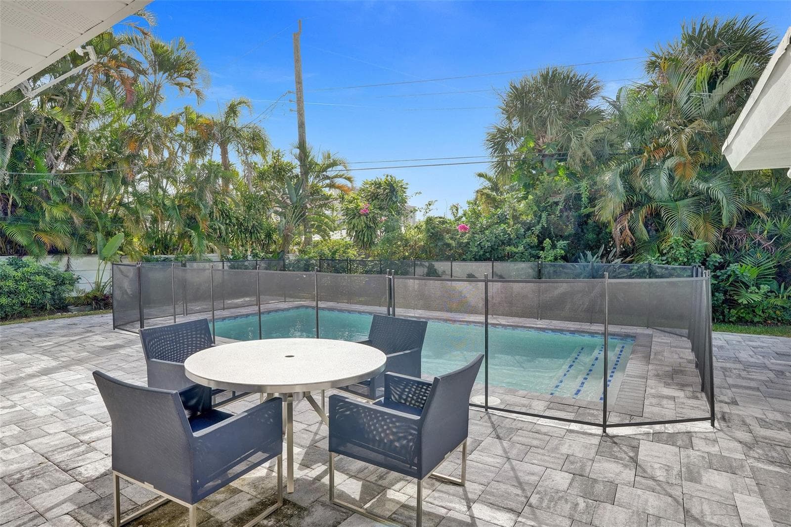 260 Allenwood Drive, Lauderdale By The Sea, FL 33308 photo 2