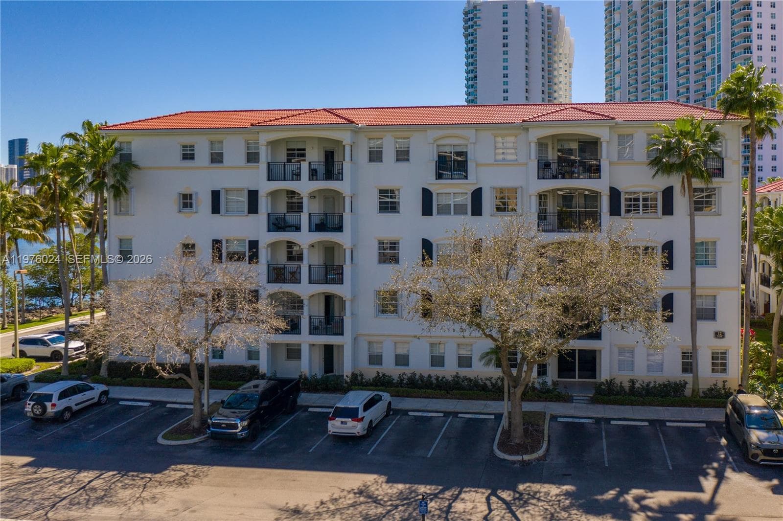 3255 NE 184th St # 12101, Aventura, FL 33160 photo 2