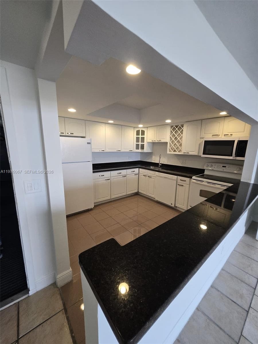 13499 Biscayne Blvd # 1505, North Miami, FL 33181 photo 3