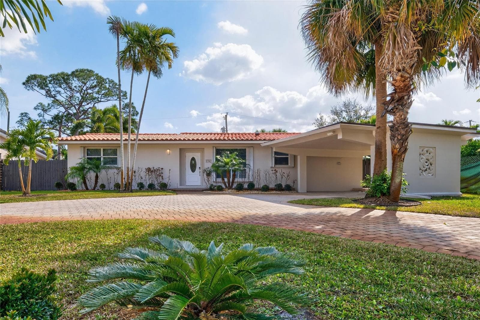 1762 NE 38th Street, Oakland Park, FL 33334 photo 2