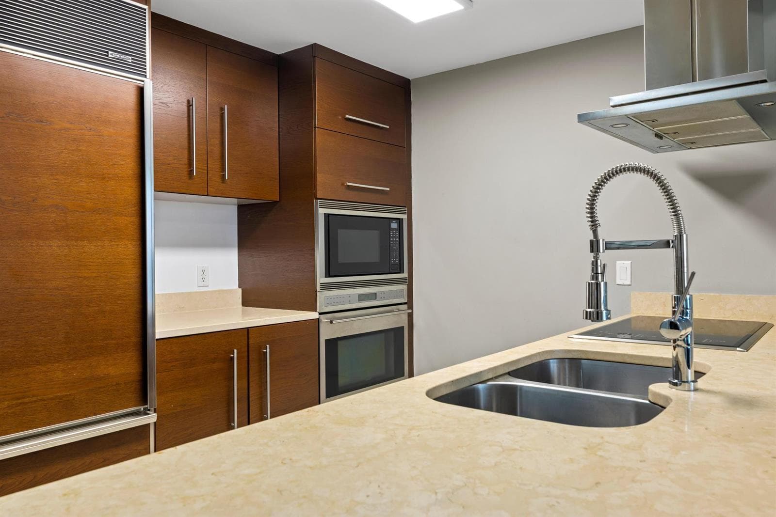 485 Brickell Avenue # 2506, Miami, FL 33131 photo 5