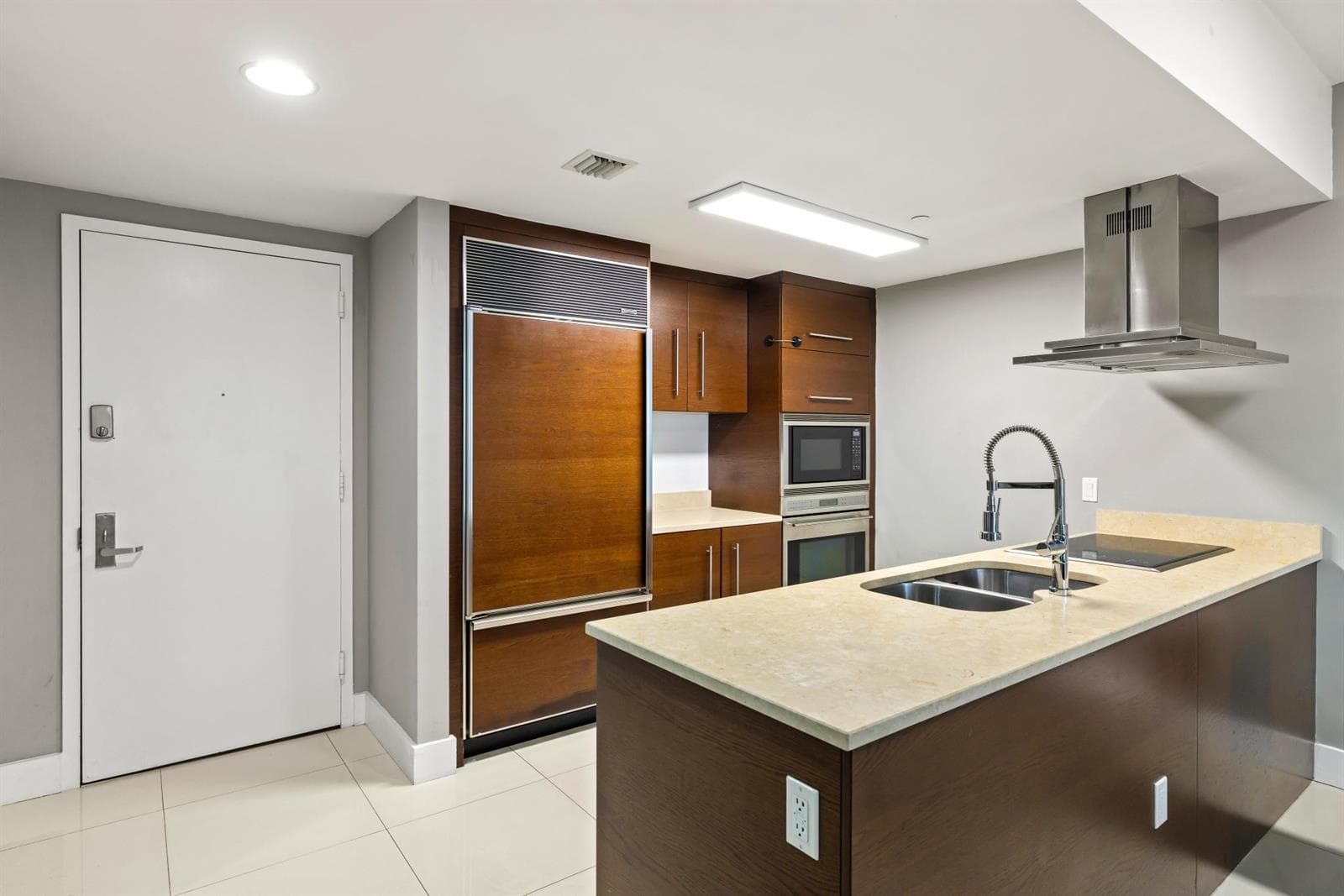 485 Brickell Avenue # 2506, Miami, FL 33131 photo 4