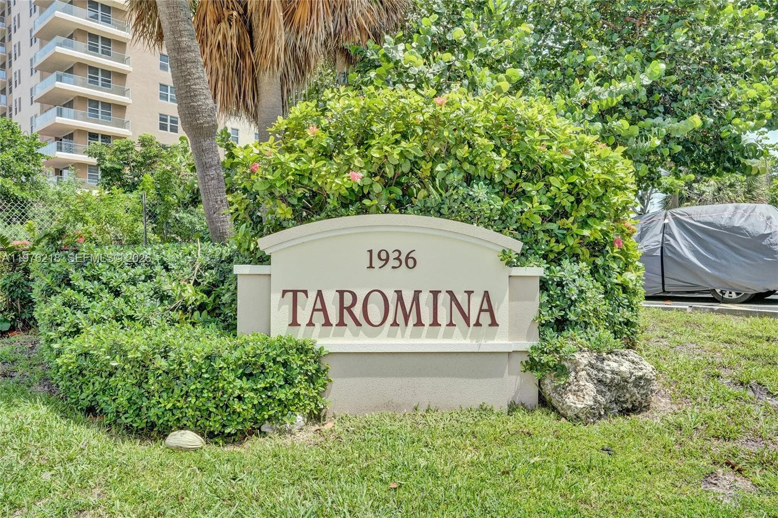 1936 S Ocean # 20D, Hallandale Beach, FL 33009 photo 3