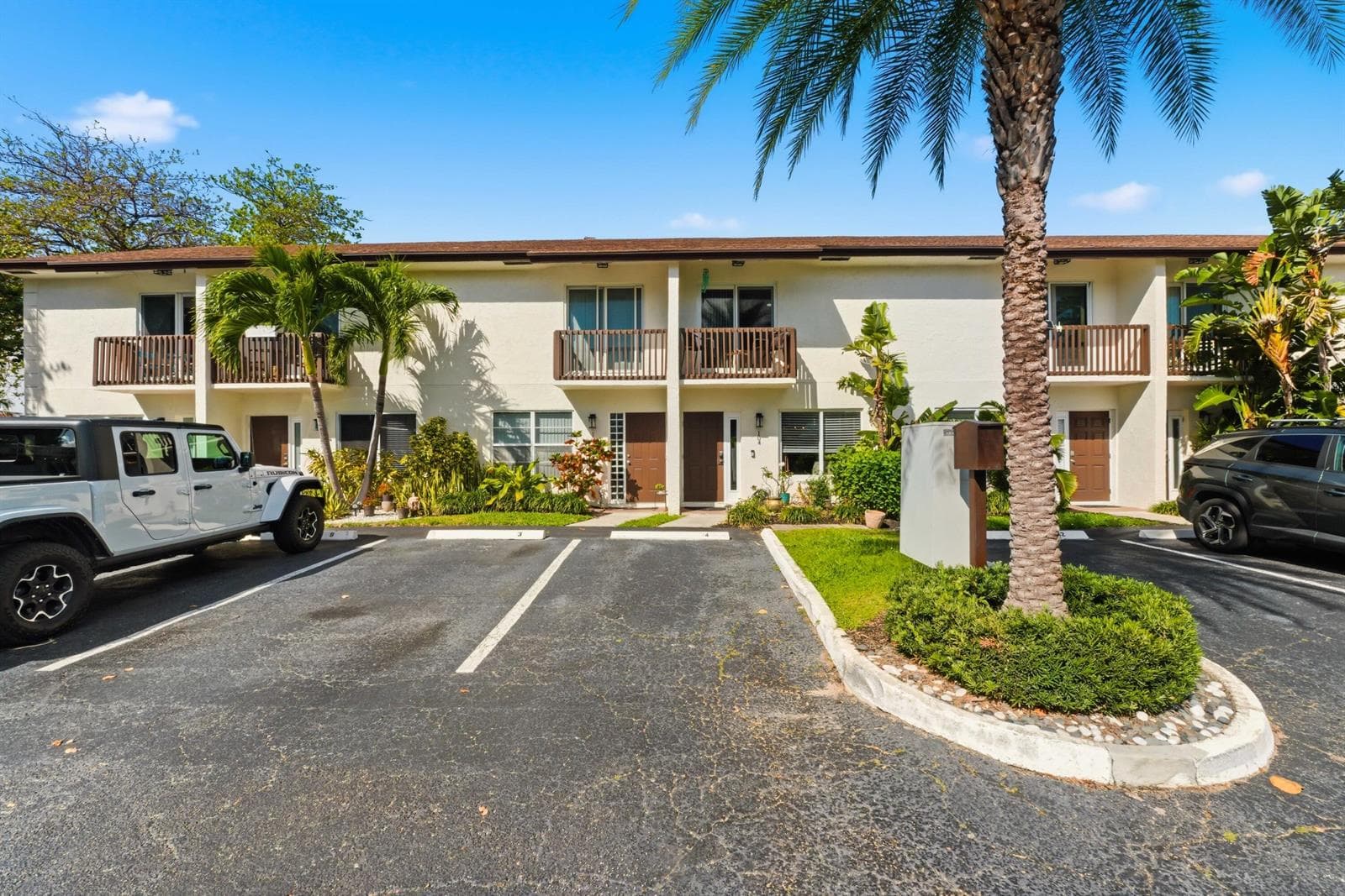 1917 NE 3rd Street # 104, Deerfield Beach, FL 33441 photo 2