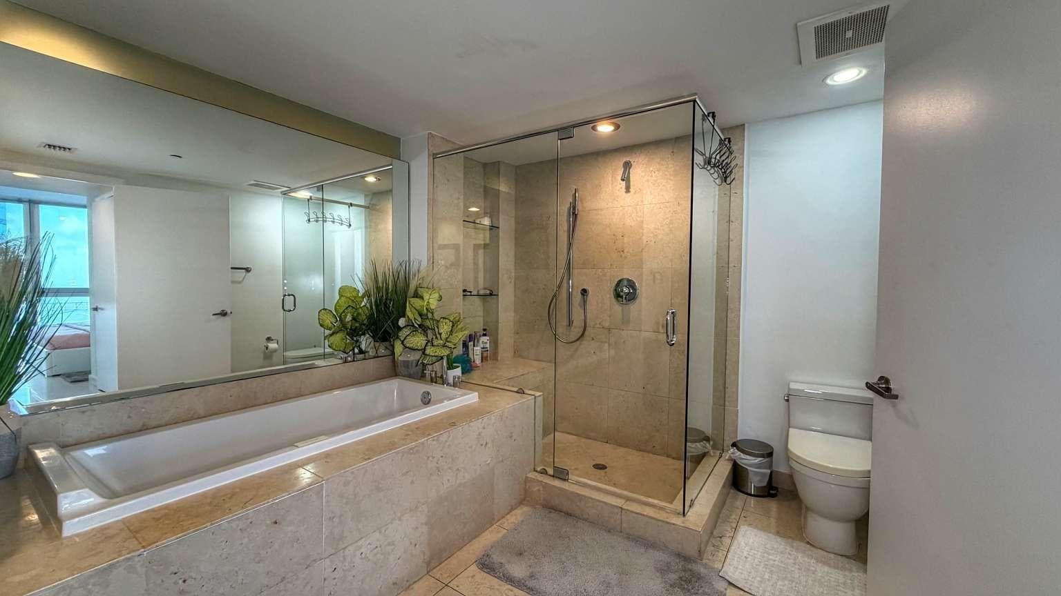 485 Brickell Avenue # 3608, Miami, FL 33131 photo 5