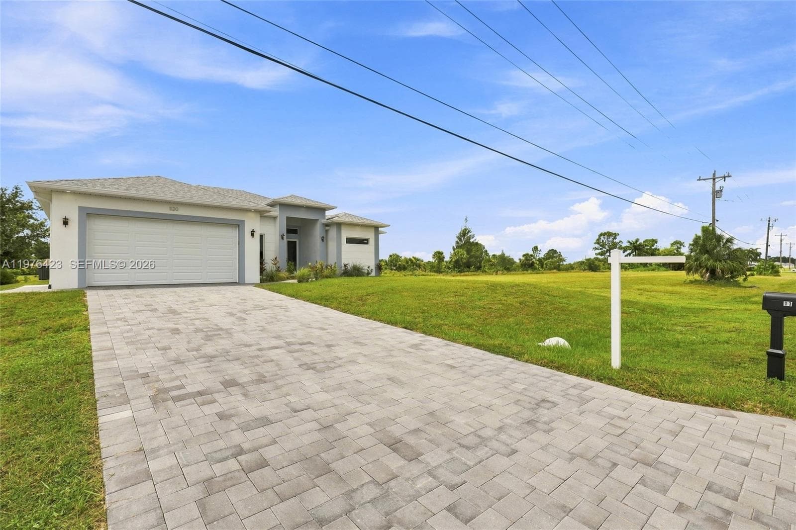 1120 NE 32nd LN, Cape Coral, FL 33990 photo 3