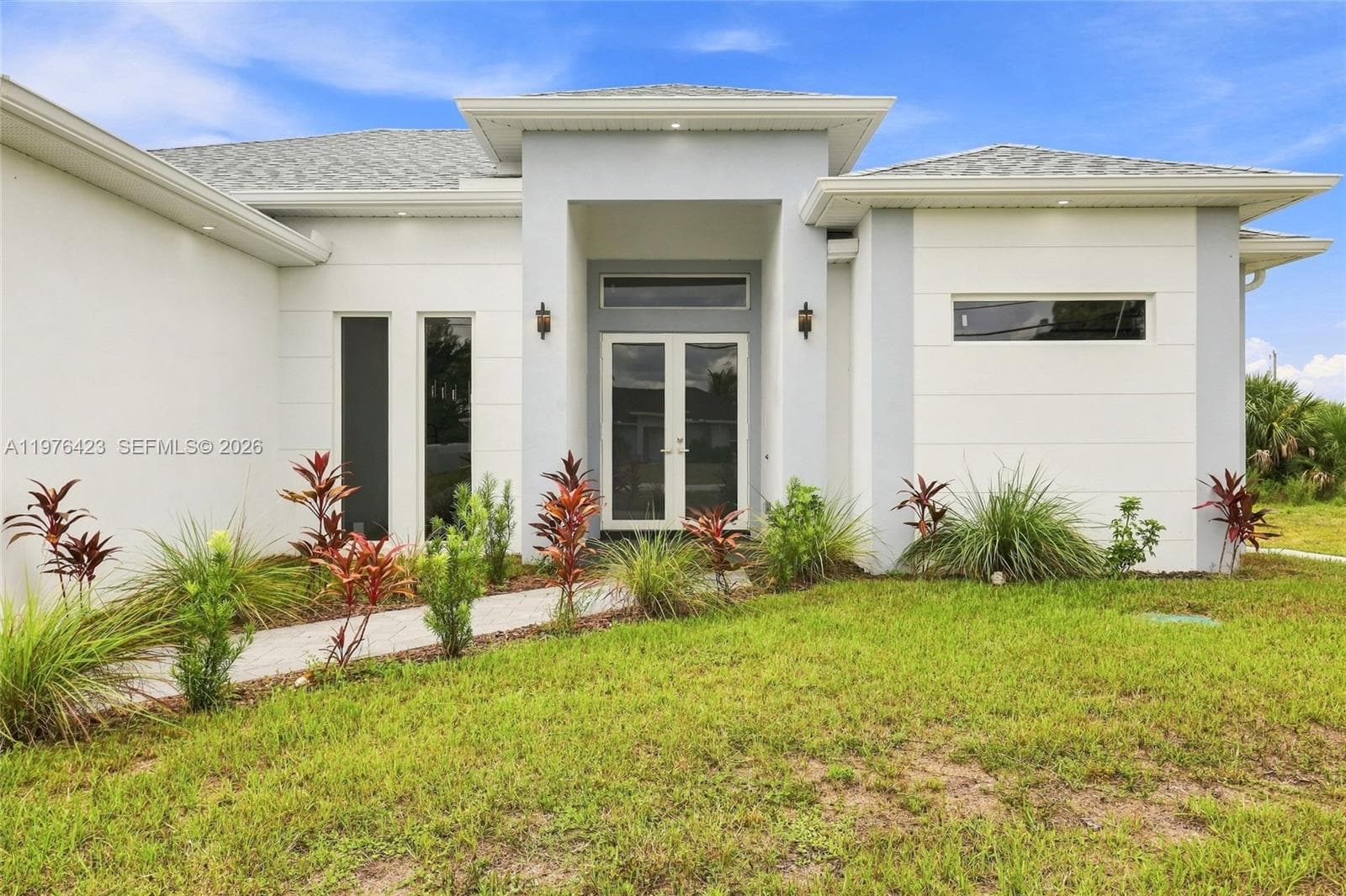 1120 NE 32nd LN, Cape Coral, FL 33990 photo 5