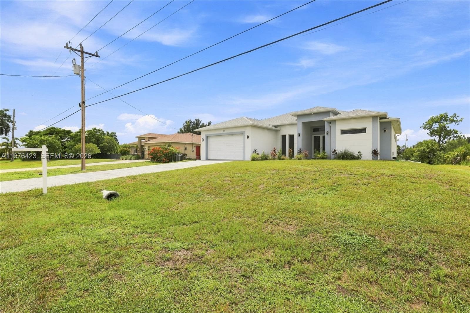 1120 NE 32nd LN, Cape Coral, FL 33990 photo 4