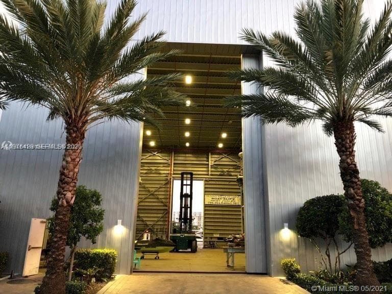 400 Sunny Isles Blvd DD406, Sunny Isles Beach, FL 33160 photo 3