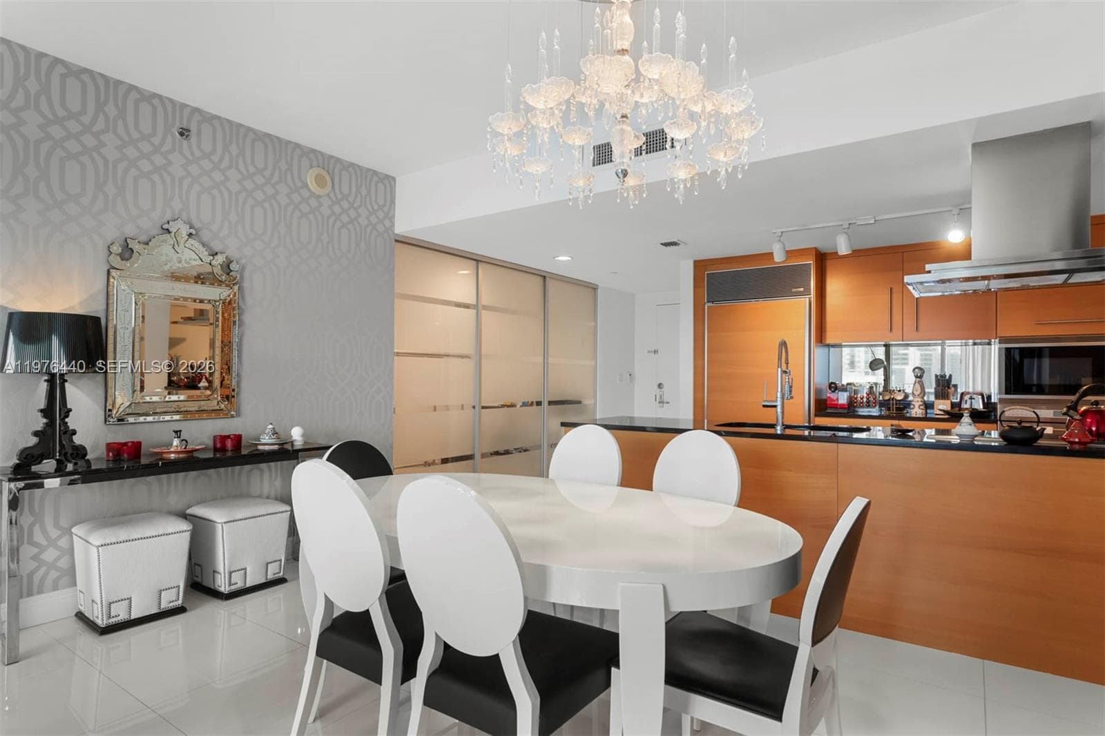 495 Brickell Ave # 805, Miami, FL 33131 photo 2