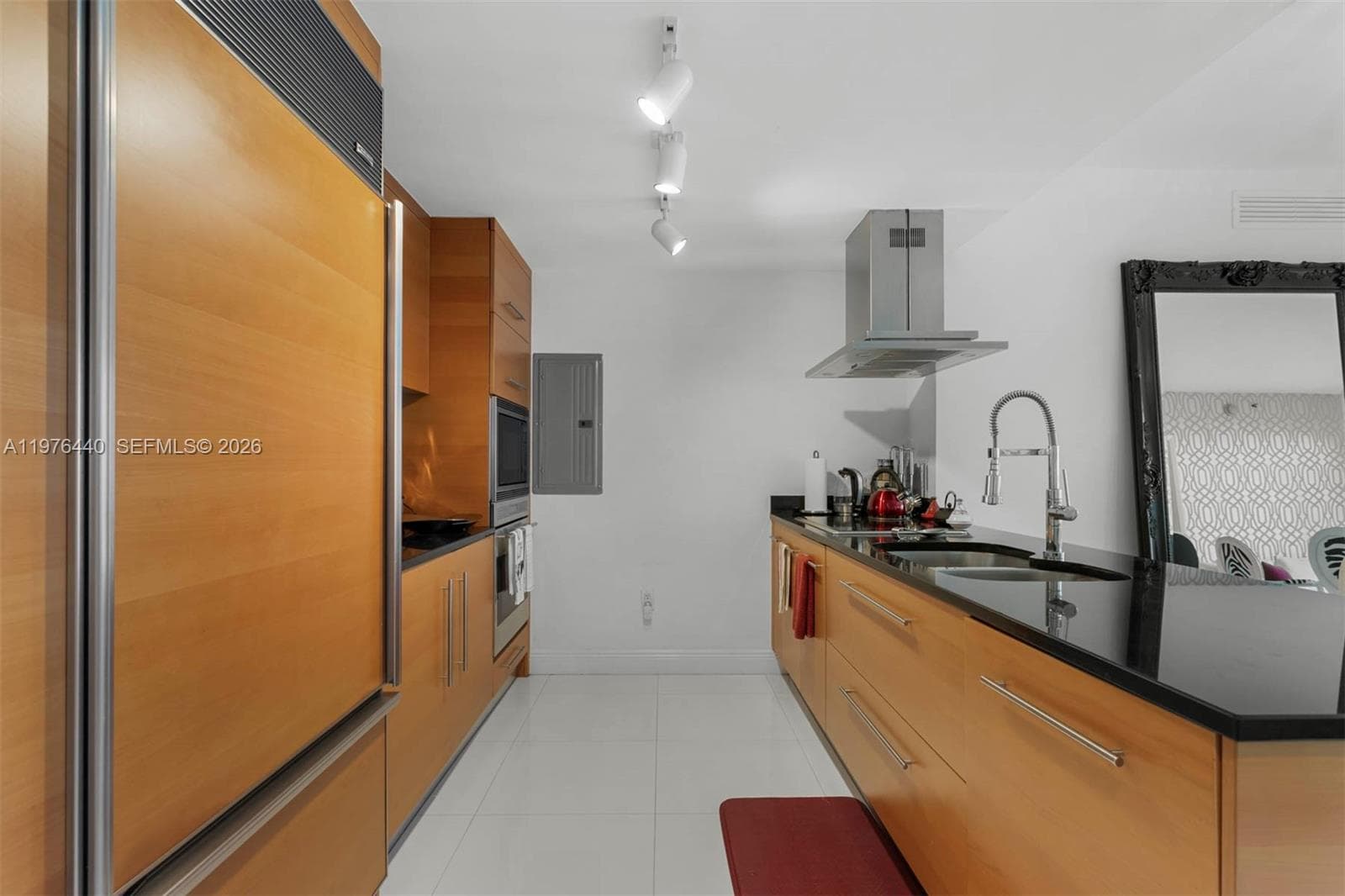495 Brickell Ave # 805, Miami, FL 33131 photo 5