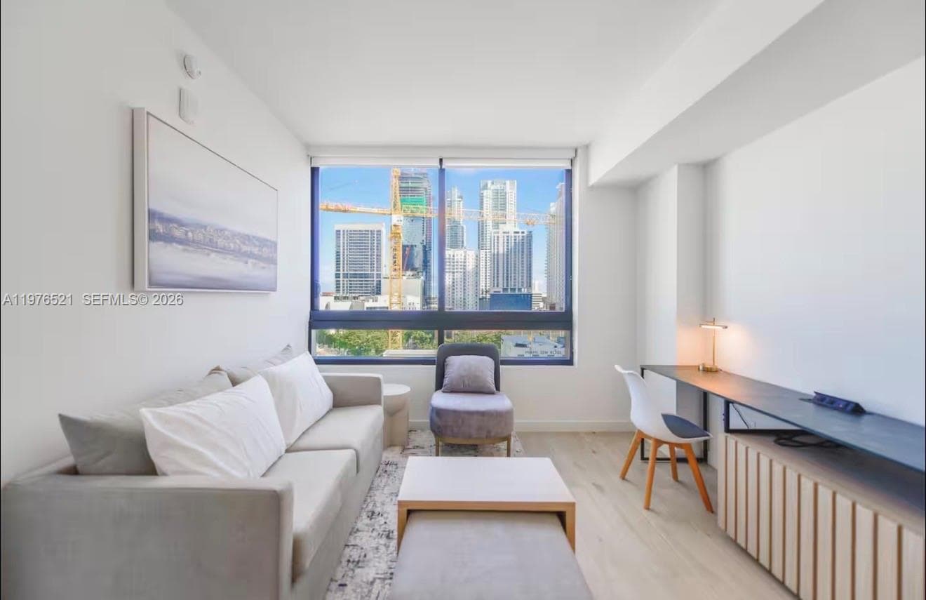 225 N Miami Ave # 1103, Miami, FL 33128