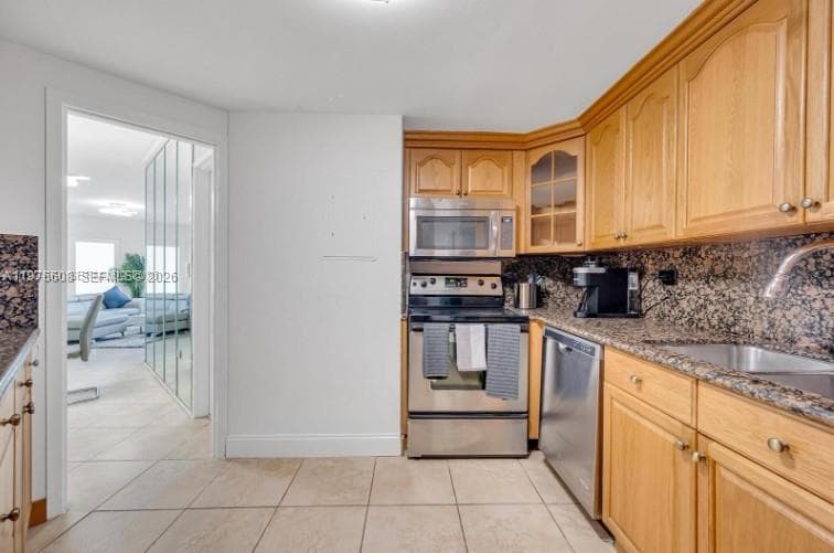 999 Brickell Bay Dr # 2007, Miami, FL 33131 photo 4