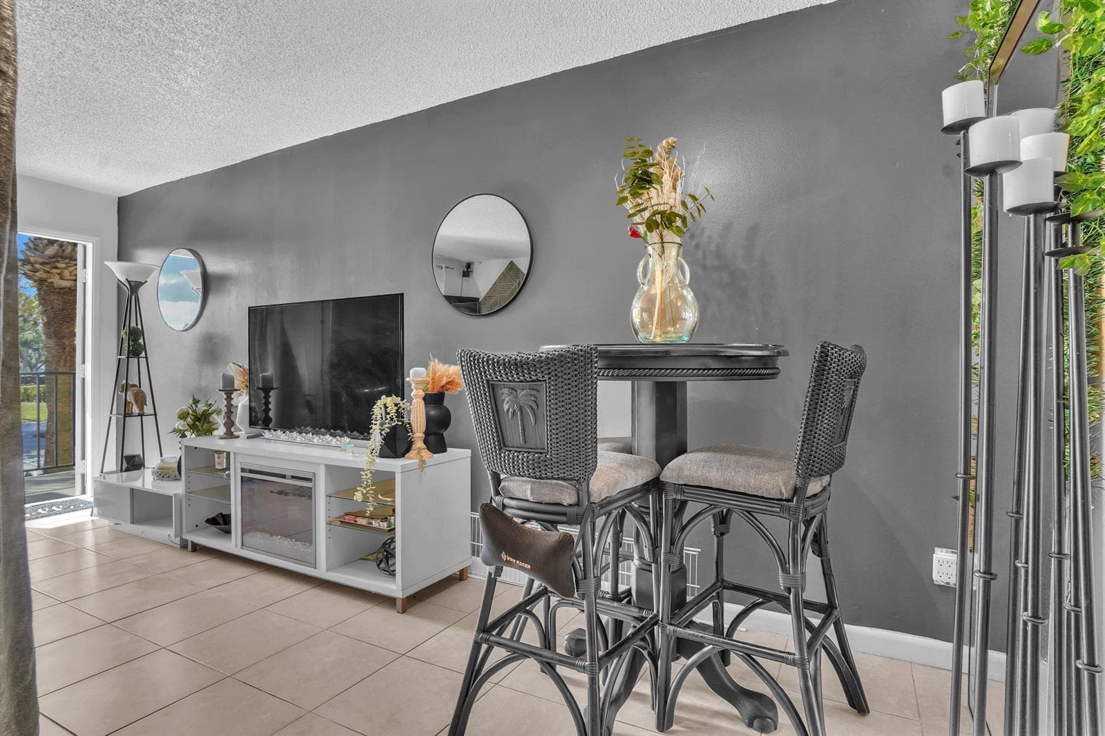 1423 Meadows Circle W, Boynton Beach, FL 33436 photo 5