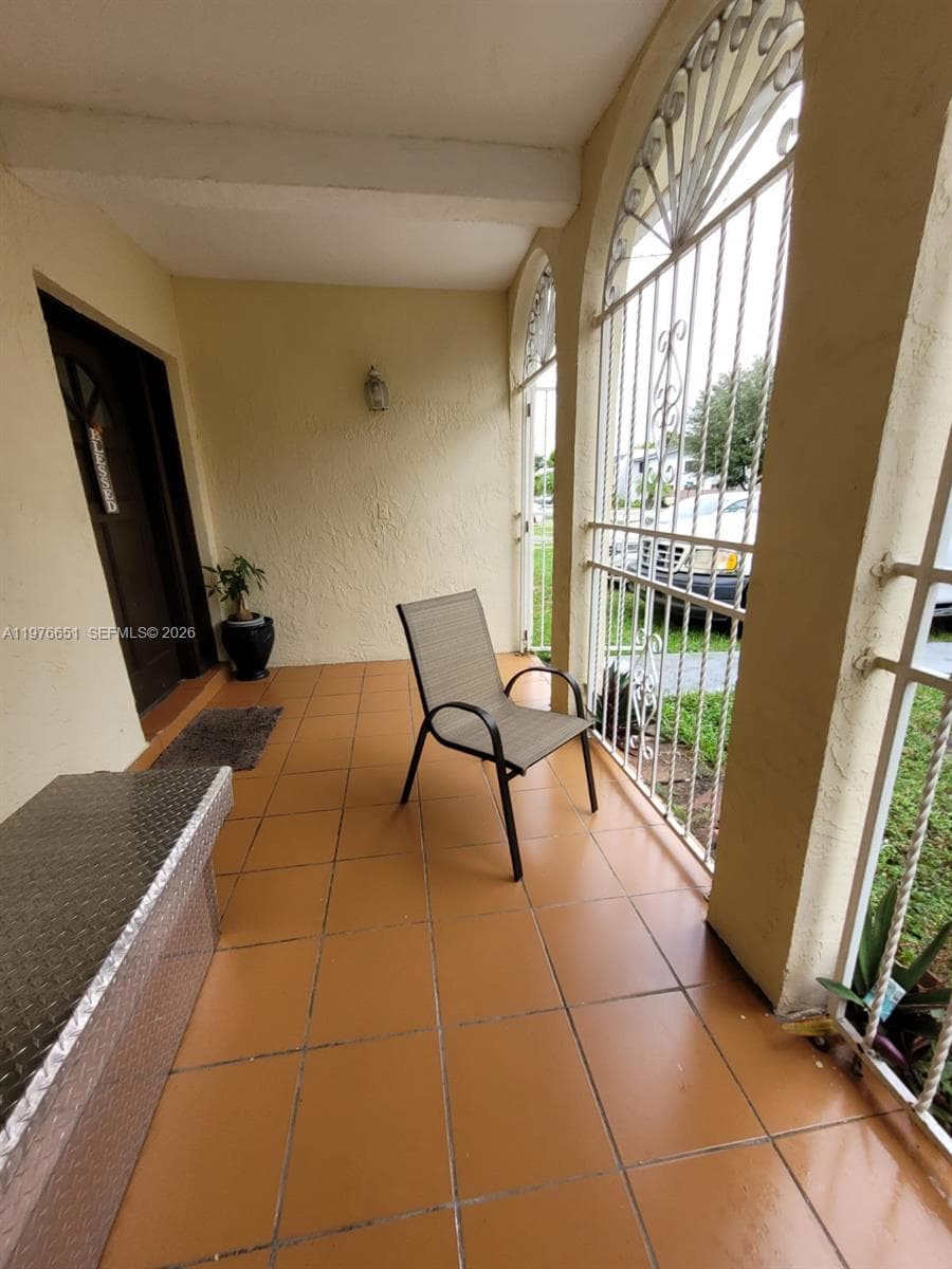 10932 SW 25th St, Miami, FL 33165 photo 2