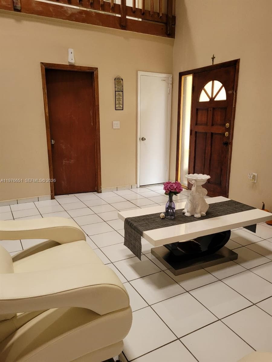 10932 SW 25th St, Miami, FL 33165 photo 5