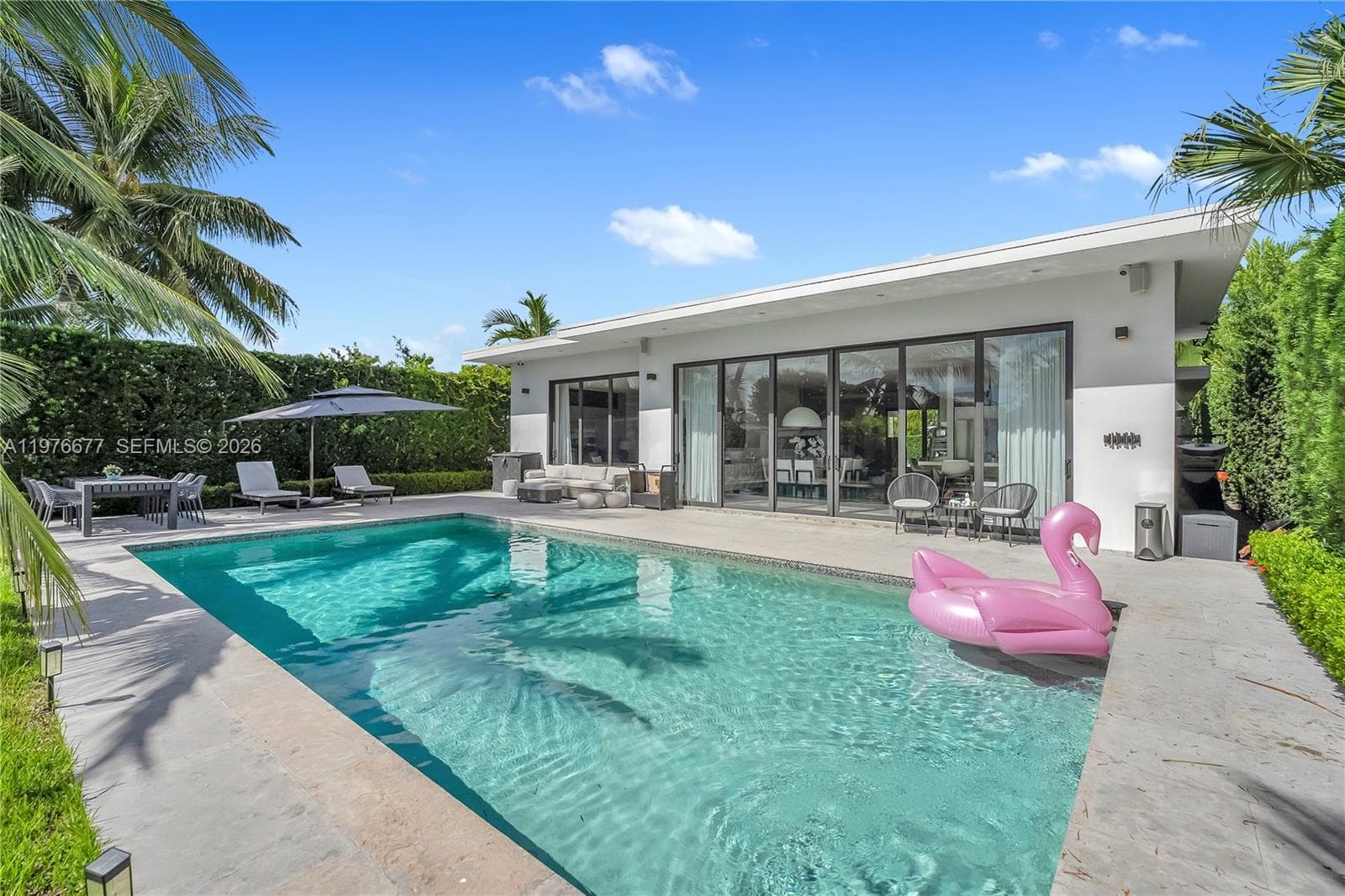 1540 Cleveland Rd, Miami Beach, FL 33141 photo 2