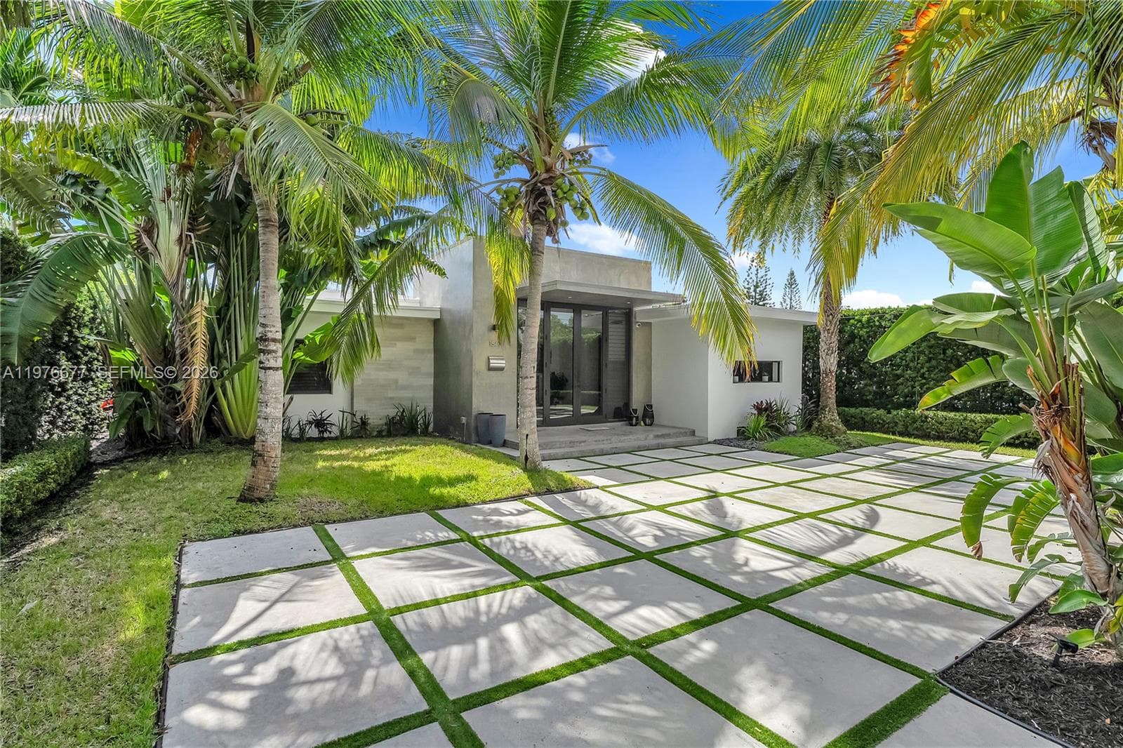 1540 Cleveland Rd, Miami Beach, FL 33141 photo 4