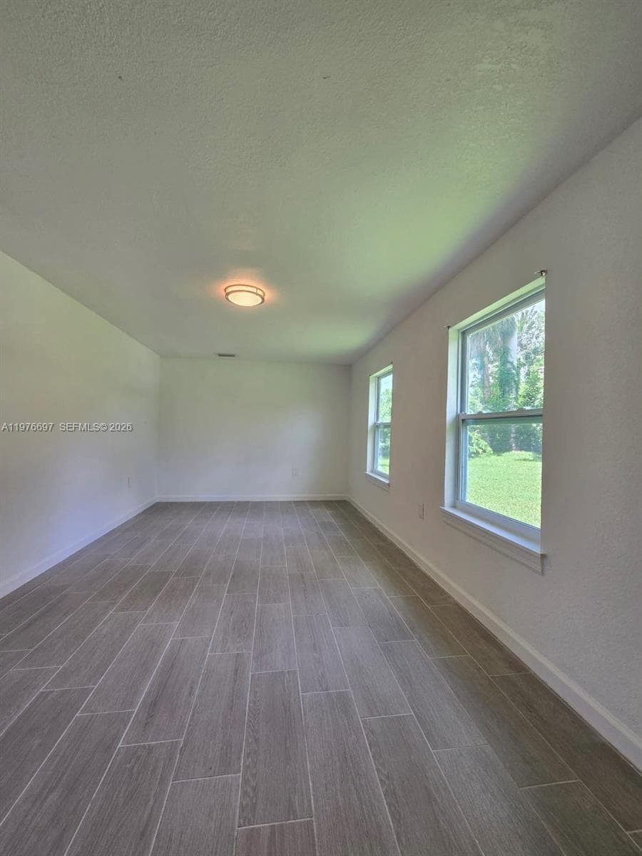 4438 E Riverside Drive, Fort Myers, FL 33905 photo 3