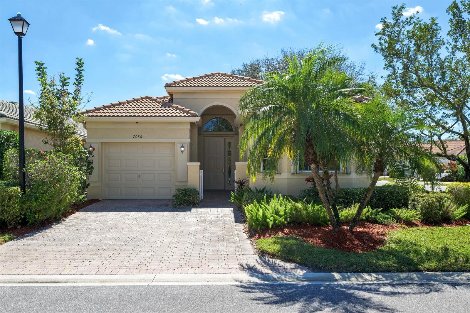 7086 Del Corso Lane, Delray Beach, FL 33446 photo 4