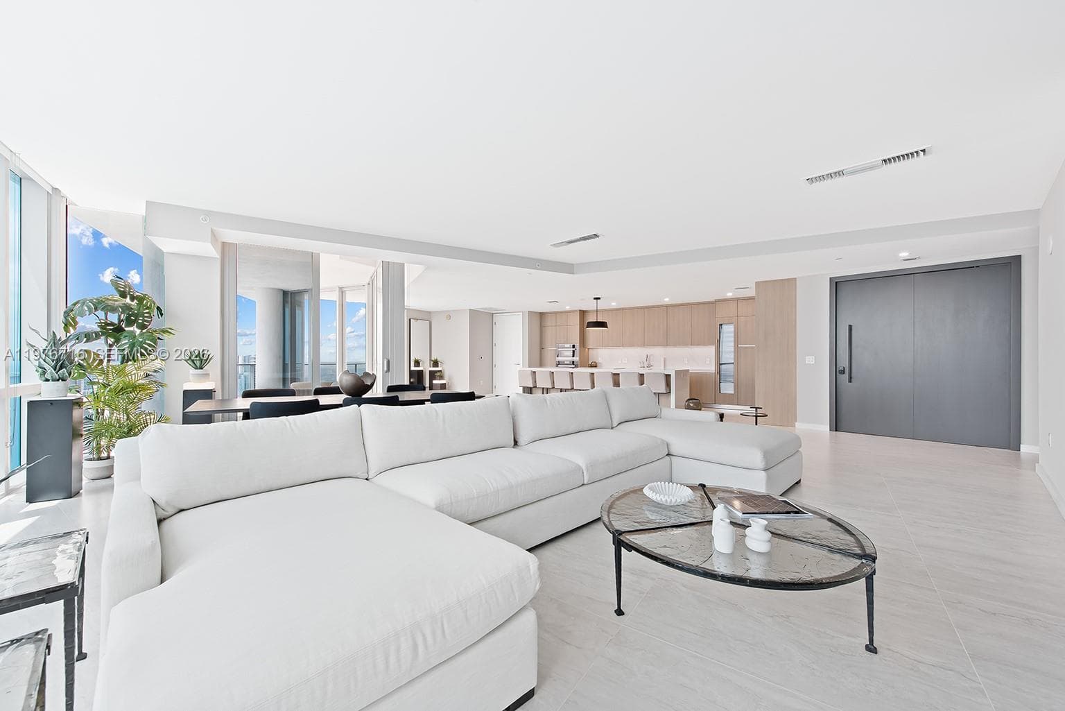 851 NE 1st Ave # PH 5402, Miami, FL 33132 photo 2